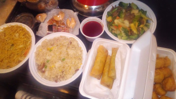 Chan's Garden Chinese & Western Restaurant food