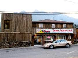 Totem Chinese Restaurant outside