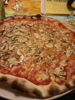 Pizzeria La Teverina Di Marinanza Mauro food