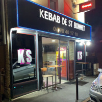 Kebab De Saint Bonnet outside