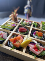 Okinii Sushi food
