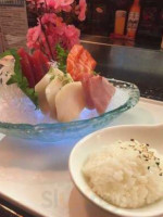 Okinii Sushi food