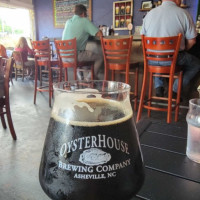 Oyster House Brewing Company food