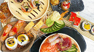 Yujin Sushi Feira food