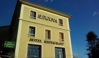 Hotel Restaurant le Regina outside