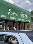 Perry's Pizza outside