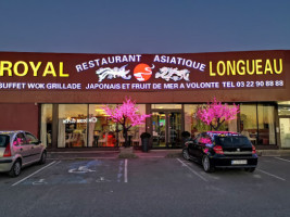le Royal Longueau food