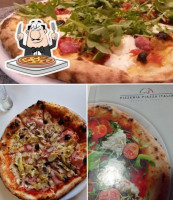 Pizzeria Piazza Italia food