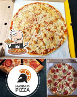 Maximus Pizza food