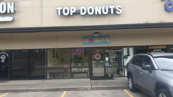Top Donuts outside