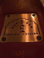 Tara Indian Cuisine food