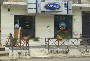 Amandau Ice Cream Store outside