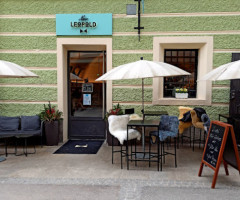 Herr Leopold Neue Wiener Kaffeehauskultur inside