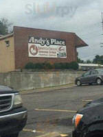 Andys Place outside