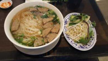 Ginger Pho and Grill food