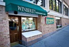Winberie's Restaurant Bar Princeton outside