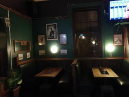 Masonic Irish Bar Restaurant inside