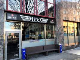 Bistro Cafe Mexx outside