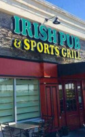 Irish Pub Sports Grill food
