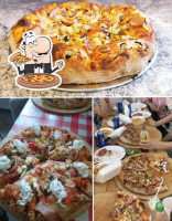 Pizzeria „wilczy Rock” food
