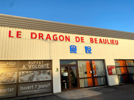 Dragon De Beaulieu food