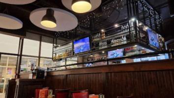 Chilli Vibes American Restaurant Bar inside