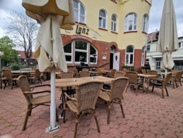 Lenz Bar-restaurant inside
