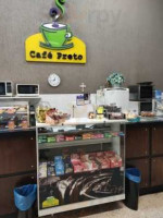 Café Preto inside