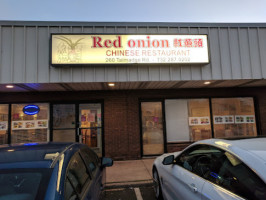 Red Onion outside
