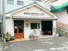 Good Coffee Labo Roastery Café outside