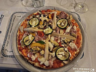Pizzeria Da Vittorio food