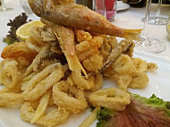 Del Pesce Al Pontile food