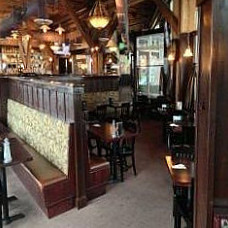 Paddy Coyne's Irish Pub - Pier 70