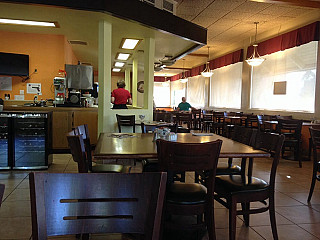 Madera Valley Inn Coffee Shop