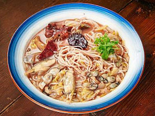 Po Sin Mei Style Noodles And Dumplings