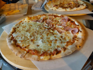 Pizzeria Napolitana