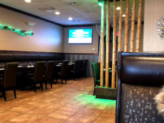 Wing's Asian Fusion Bistro