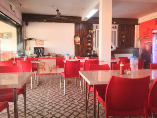 Food Junction City Cafe