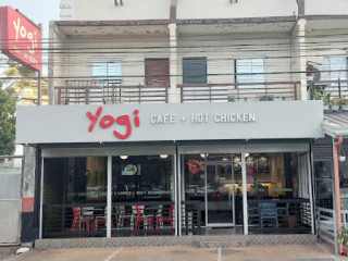 Yogi Café Hot Chicken
