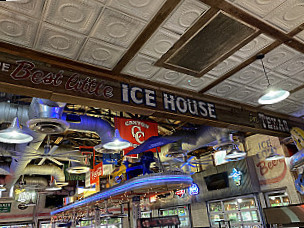 Willie's Grill Icehouse