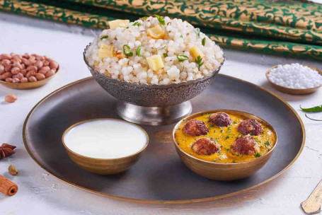 Sabudana Khichdi z Malai Kofta Curry Mini Thali
