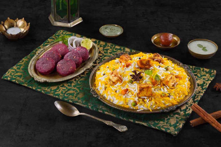 Solo Celebration Combo z Zaikedaar Paneer Biryani Kebab z buraków