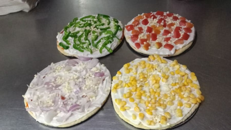 Four Soft Pizza Veg Single Combo