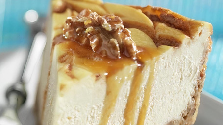 Crispy X-Large Walnut Cheesecake Slice